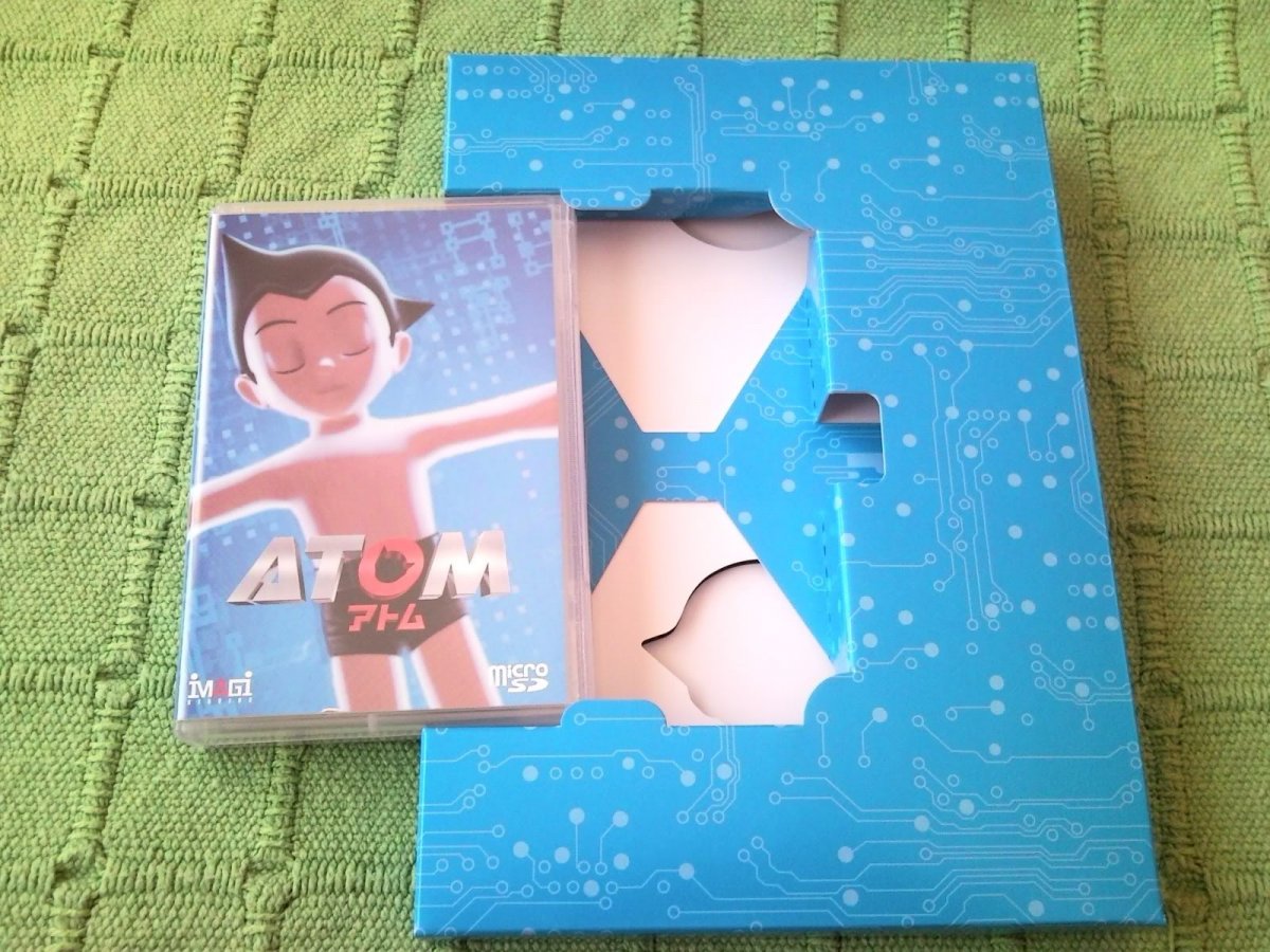 Atom Premium Box Japan (24).jpg
