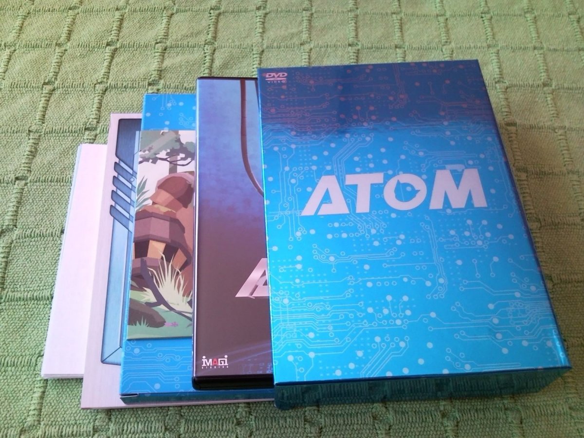 Atom Premium Box Japan (8).jpg