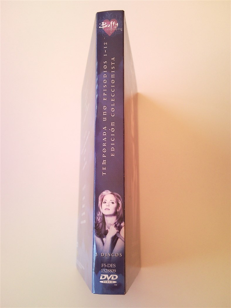 Buffy Cazavampiros - Edición Coleccionista Digipak ESP (17).jpg
