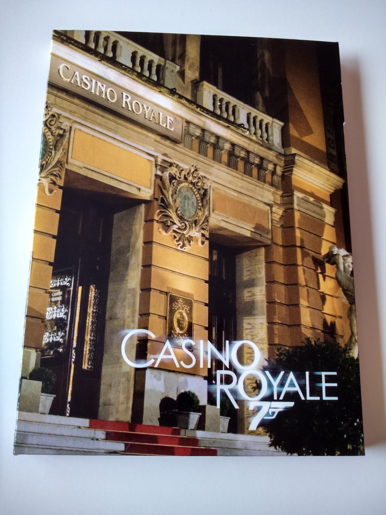 Casino Royale Digipak Esp (14).jpg