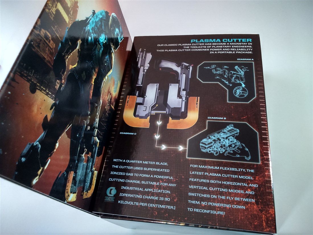 Dead Space 2 Collector Edition Usa (28).jpg