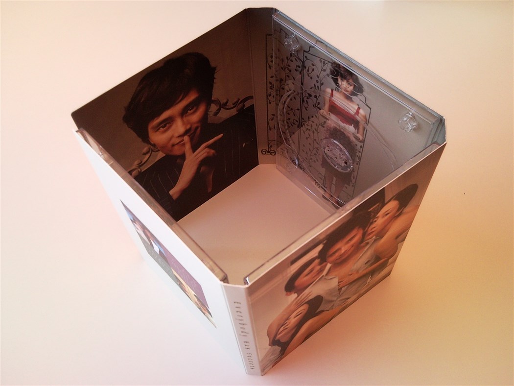 Everybody Has Secrets Limited Edition Gift Set JAP (107).jpg
