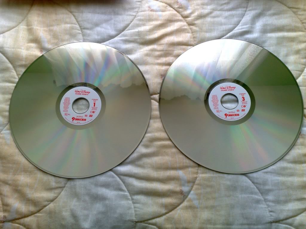 Pinocchio - Deluxe Edition Laserdisc Usa (4).jpg